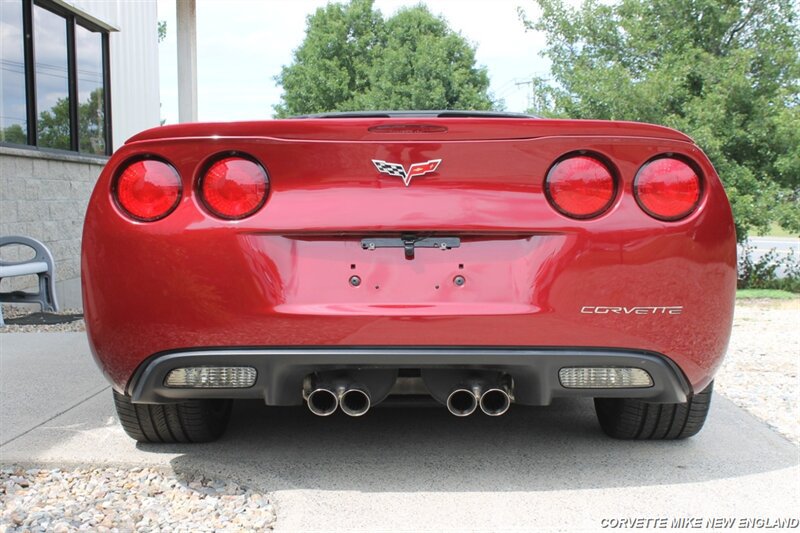 Used 2007 Chevrolet Corvette Convertible w/ Preferred Equipment Group RWD image 17