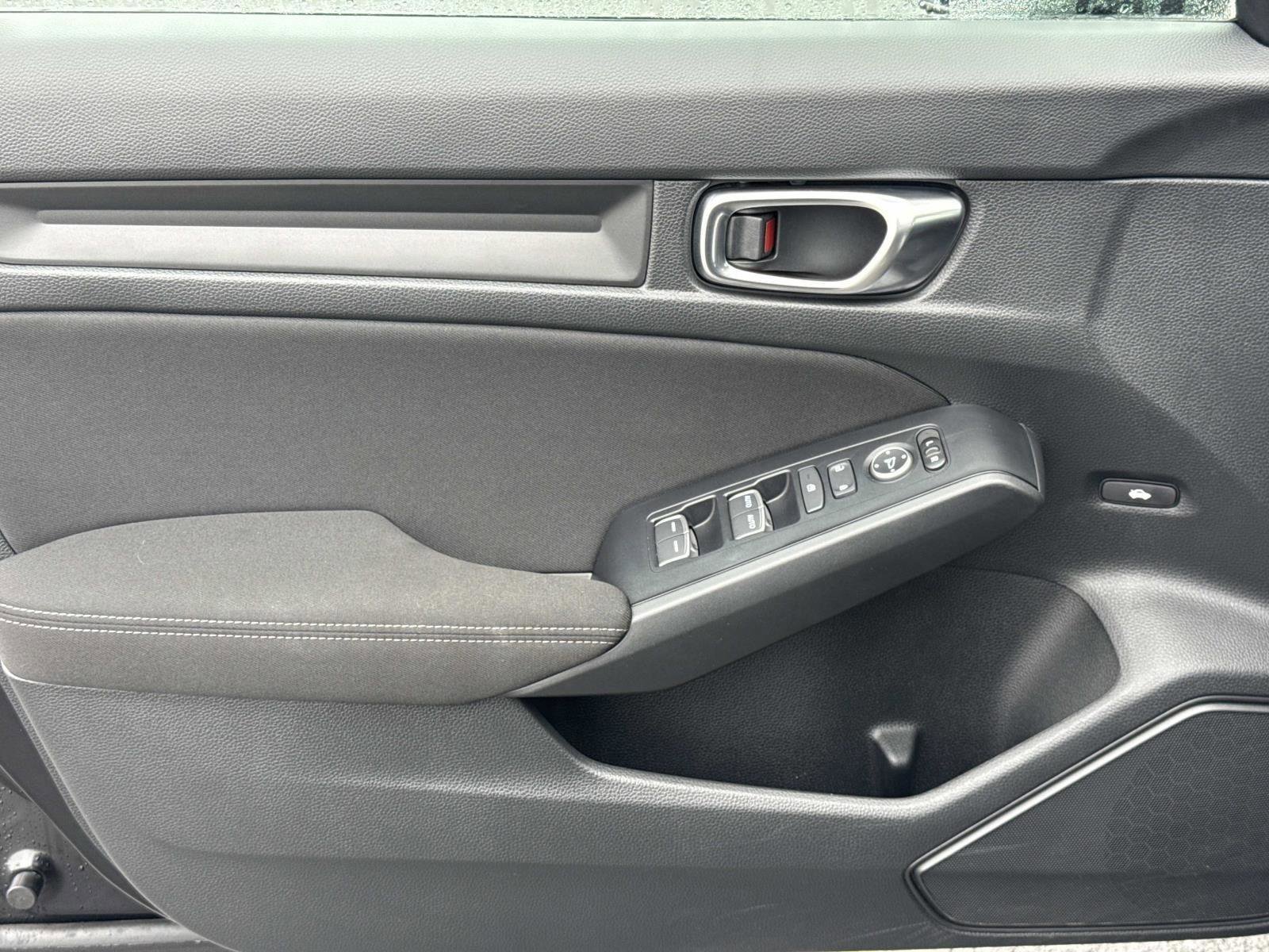 Used 2025 Honda Civic Sport image 16