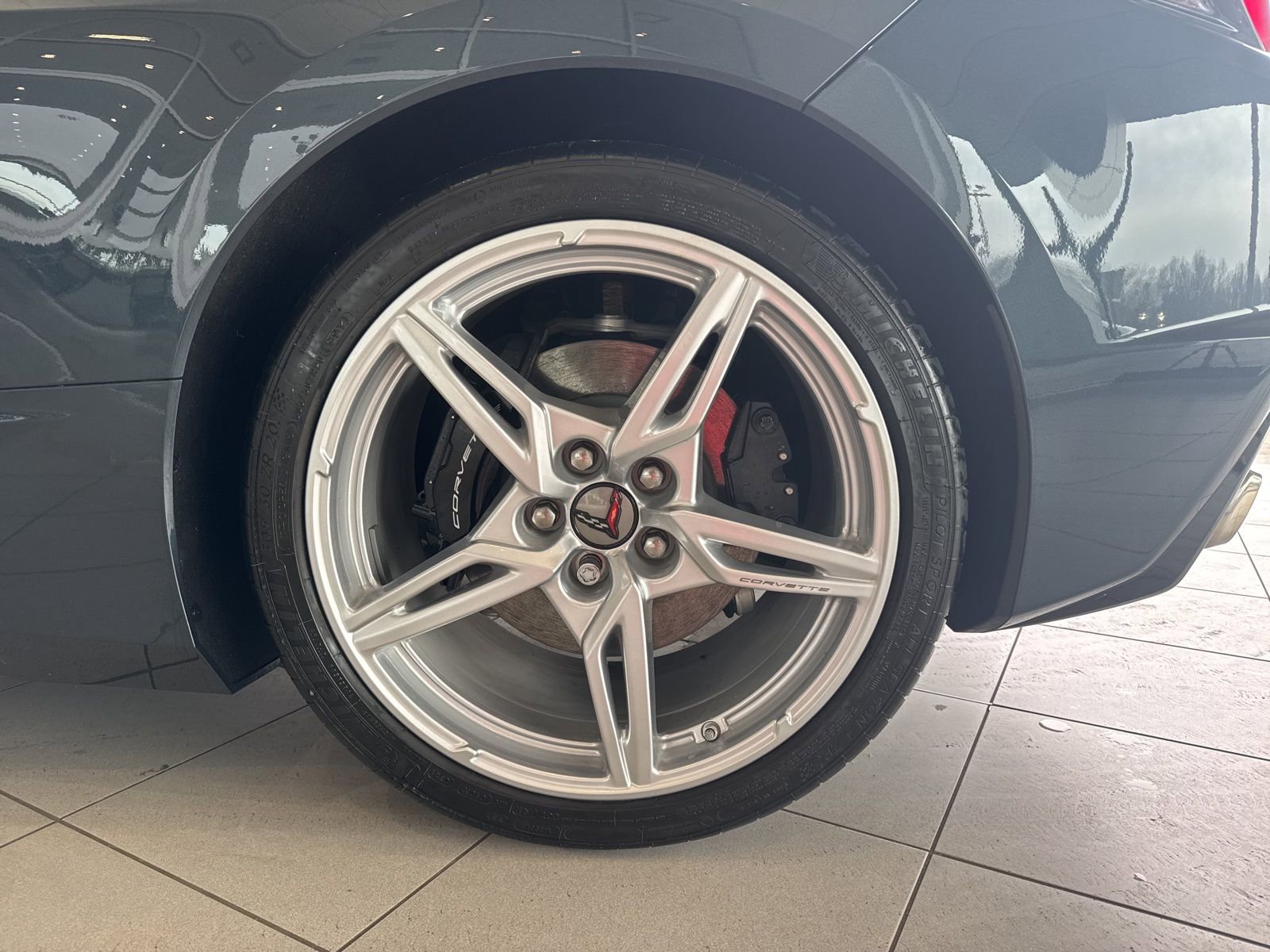 Used 2021 Chevrolet Corvette Stingray Coupe w/ 1LT image 11