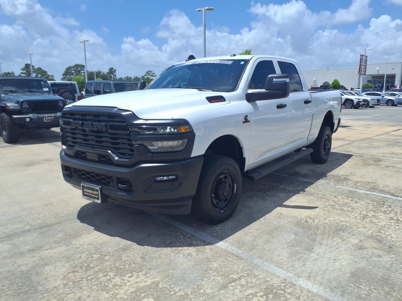 Used 2025 RAM 2500 Tradesman AWD/4WD video 3