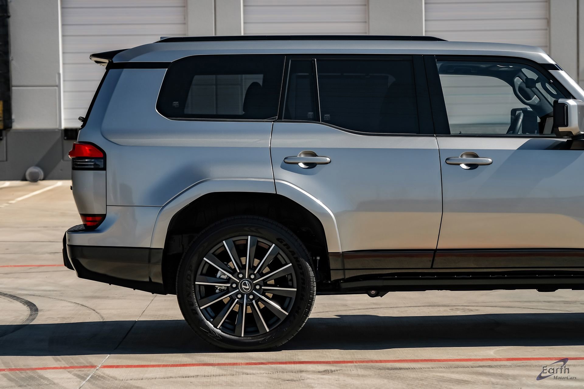 Used 2025 Lexus GX 550 550 Luxury+ HUD Traffic LIFTED w/ Accessory Package (2T) image 19