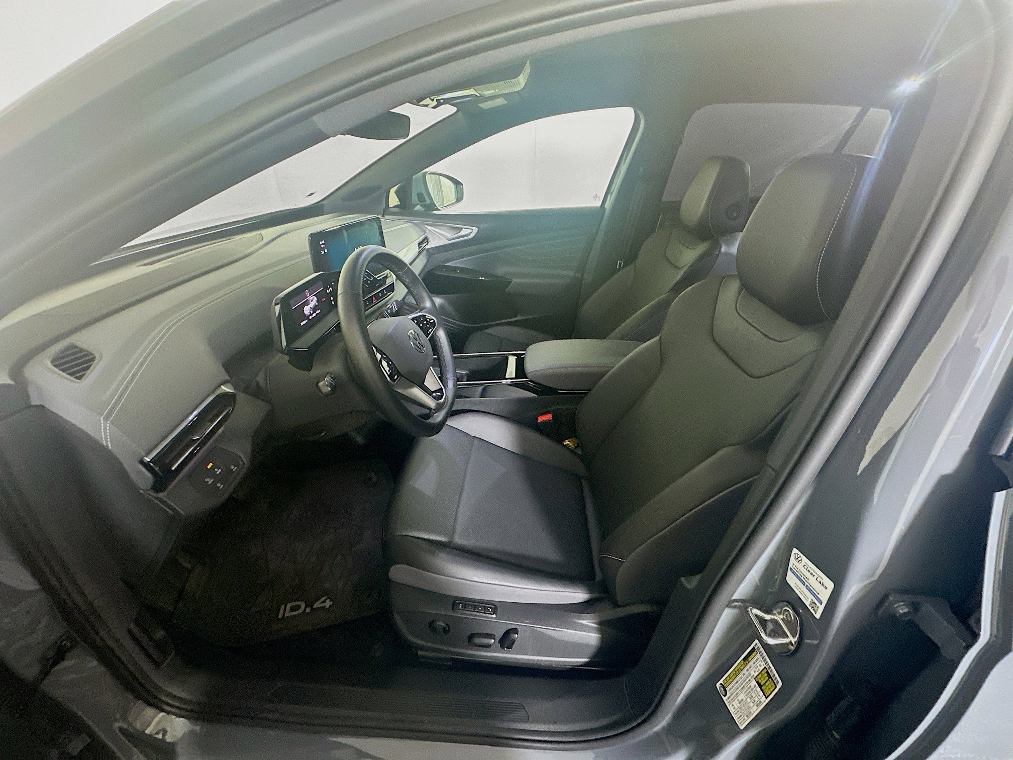 Used 2024 Volkswagen ID.4 S RWD image 13