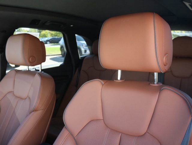 Used 2025 Audi Q5 2.0T Premium Plus image 12