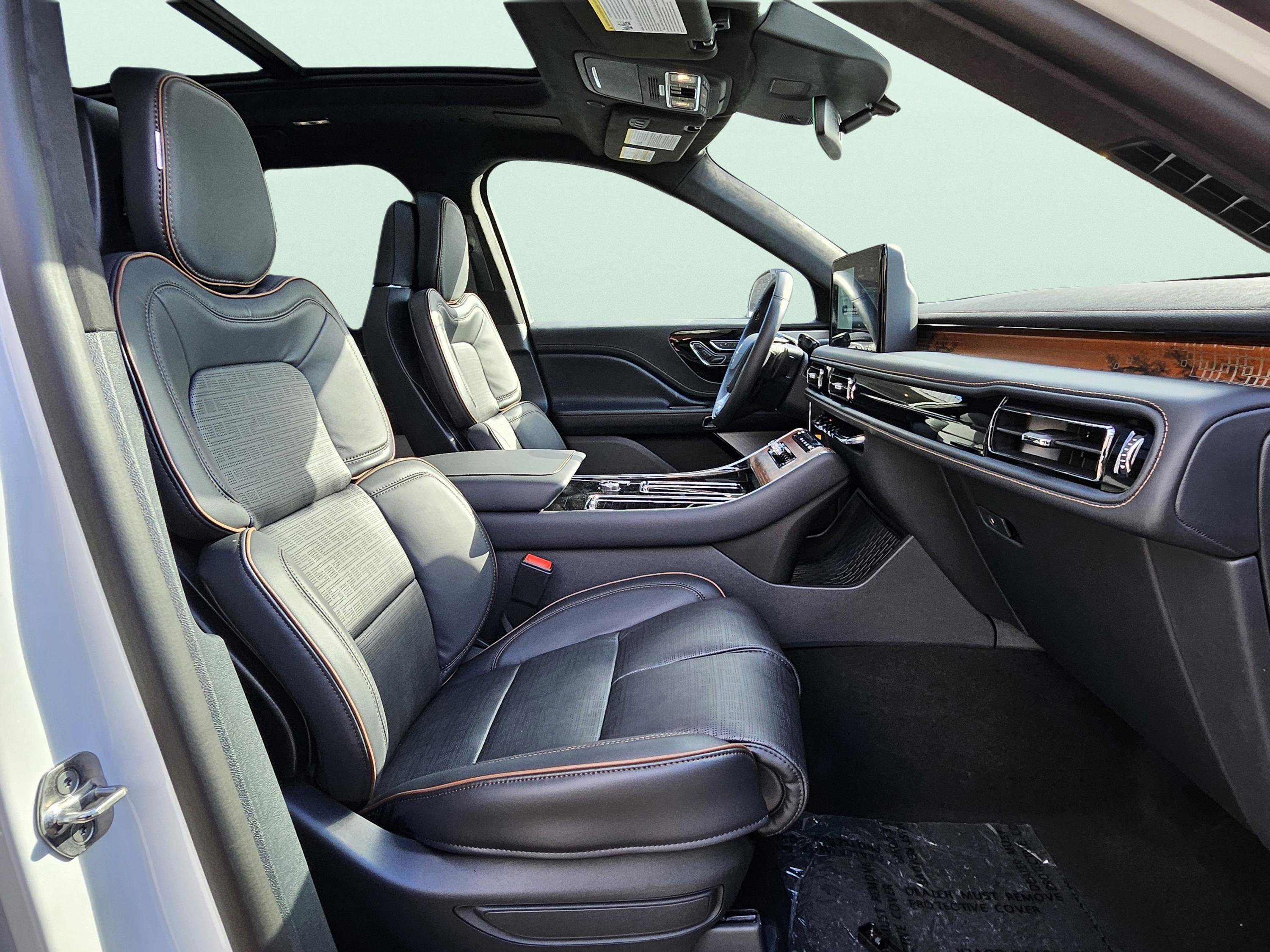 New 2026 Lincoln Aviator Black Label w/ Black Label Special Edition image 13