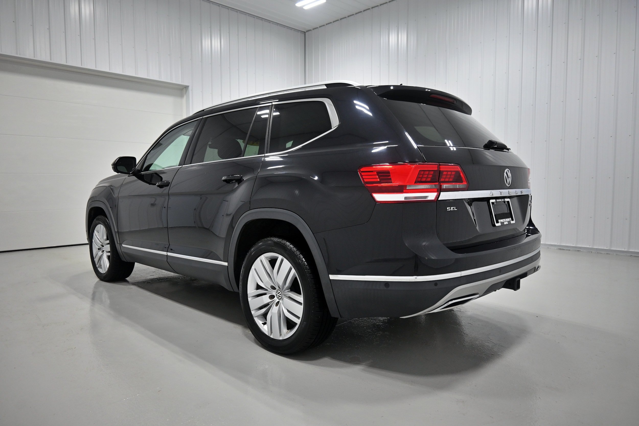 Used 2019 Volkswagen Atlas SEL Premium AWD/4WD image 32