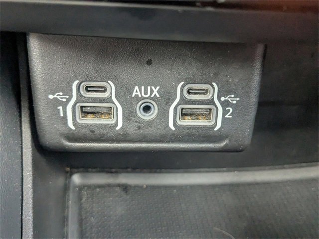 Used 2023 Dodge Durango GT image 25