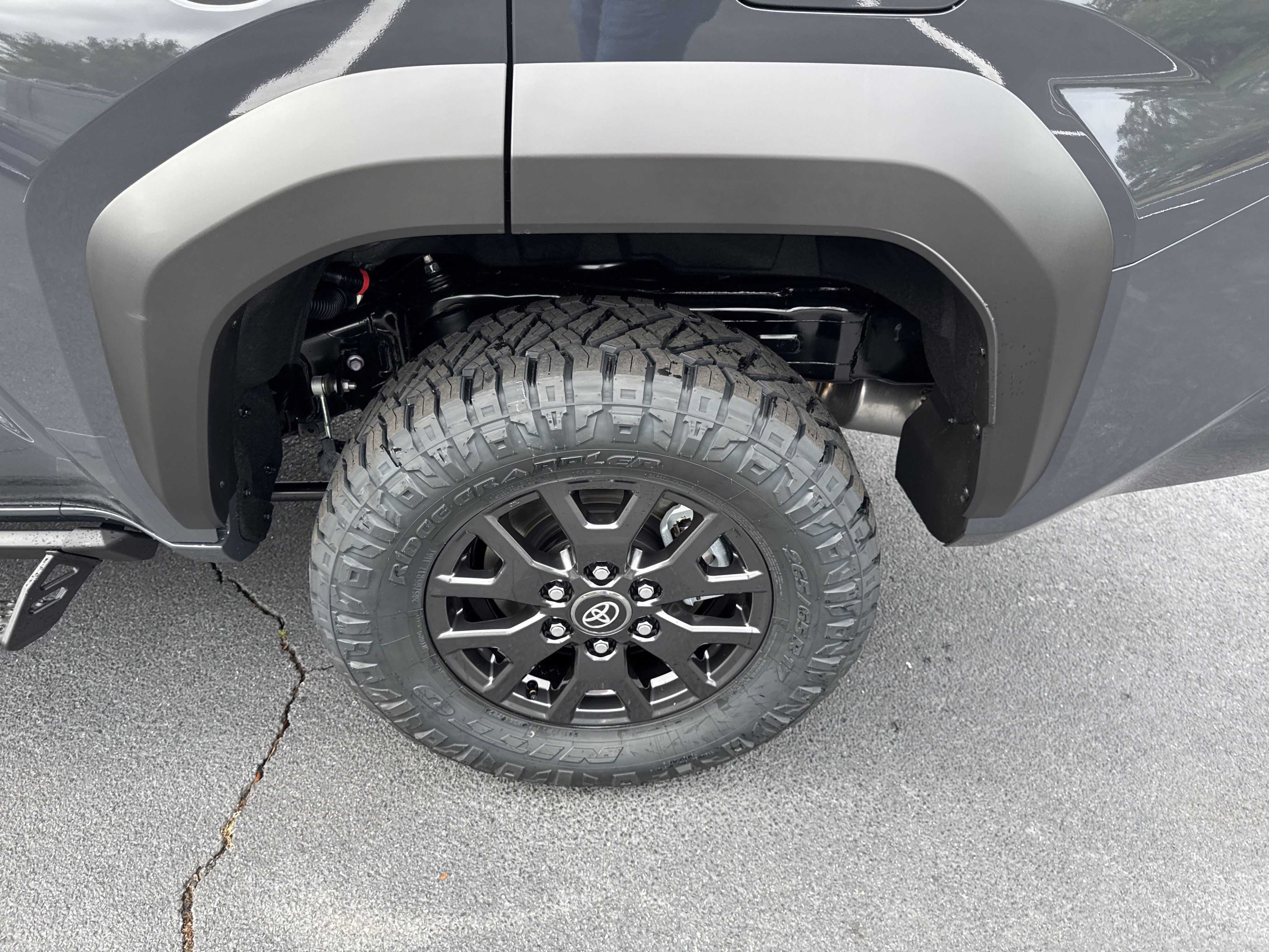 New 2026 Toyota 4Runner SR5 AWD/4WD image 12