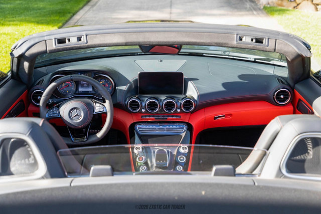 Used 2018 Mercedes-Benz AMG GT C image 34