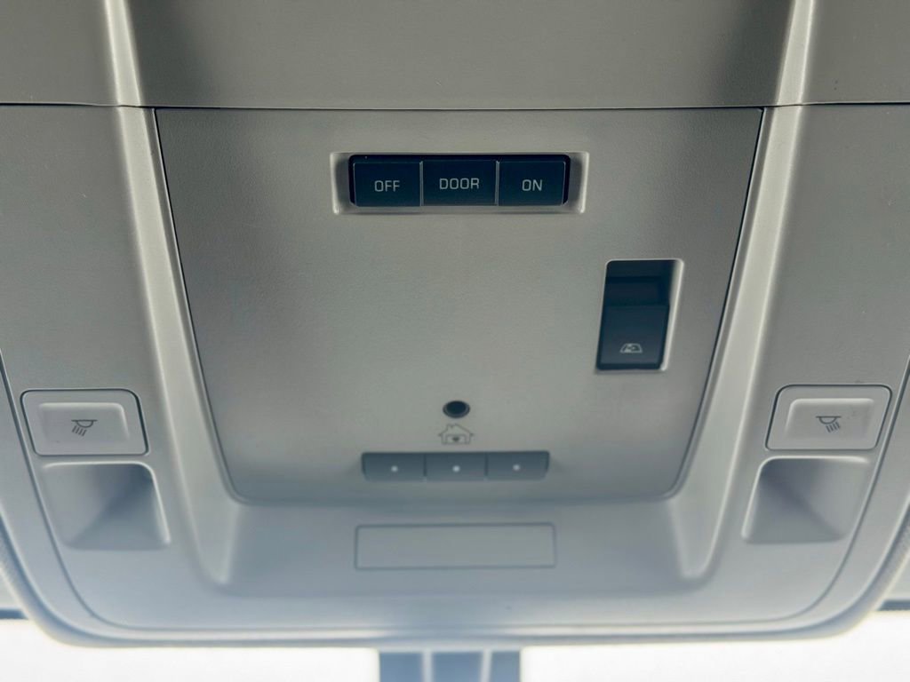 Used 2015 Chevrolet Silverado 2500 LTZ image 19