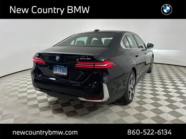 Used 2024 BMW i5 eDrive40i w/ Premium Package RWD image 7