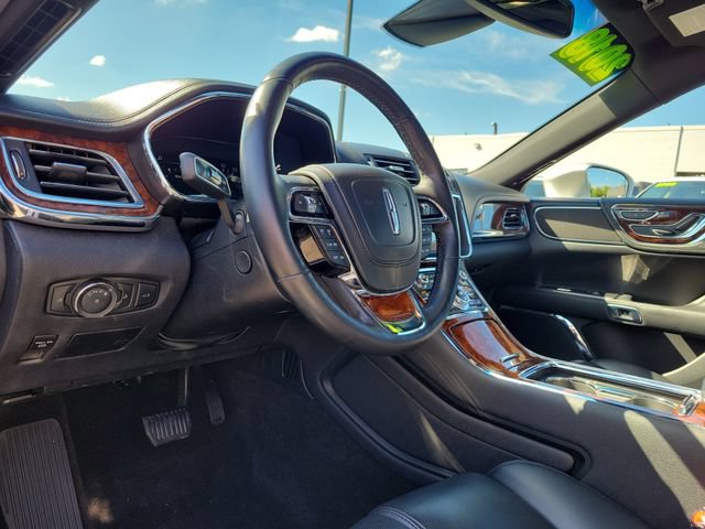 Used 2018 Lincoln Continental Select w/ Continental Climate Package AWD/4WD image 6