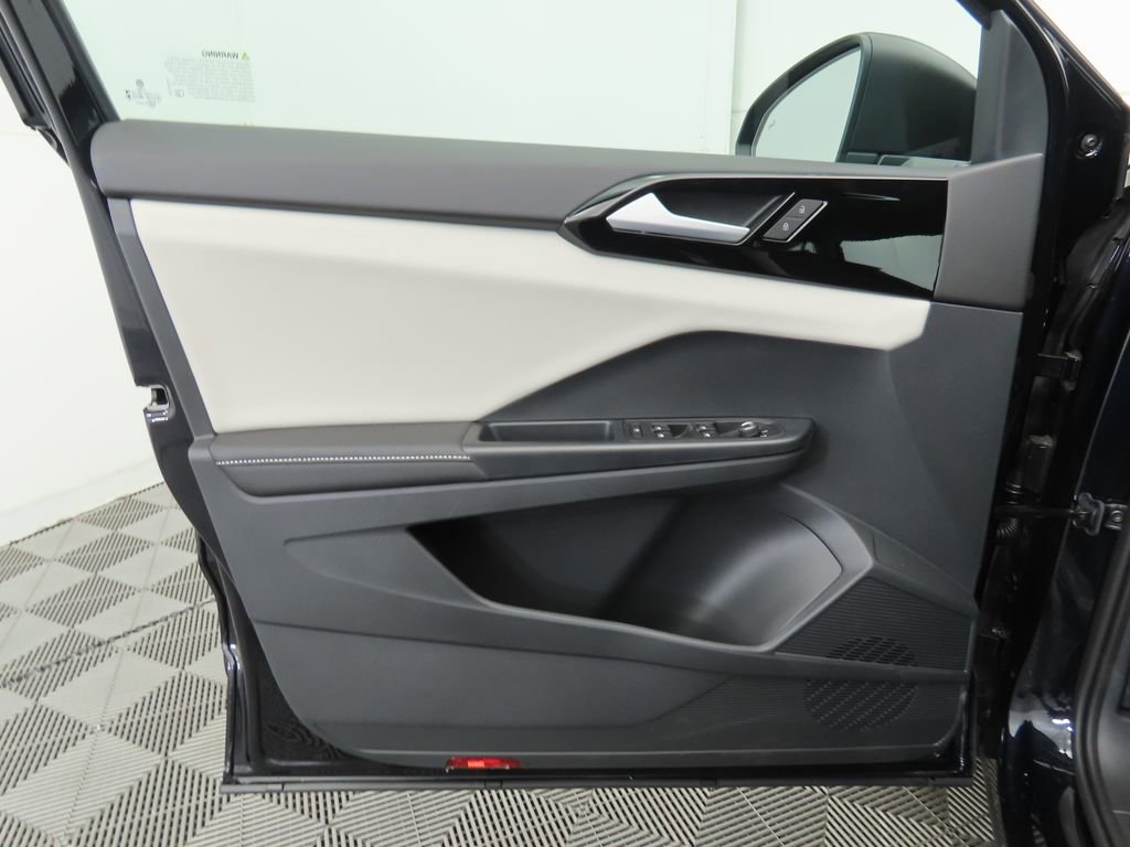 Used 2025 Volkswagen Taos S FWD image 24