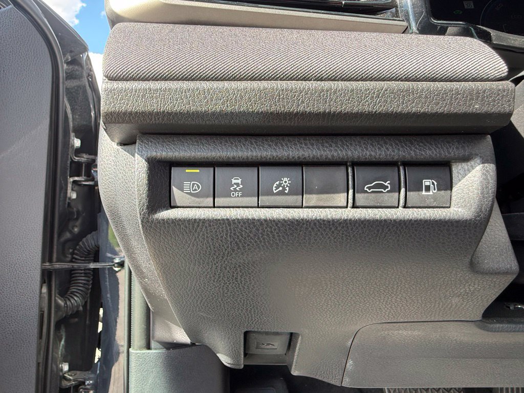 Used 2026 Toyota Camry LE FWD image 15