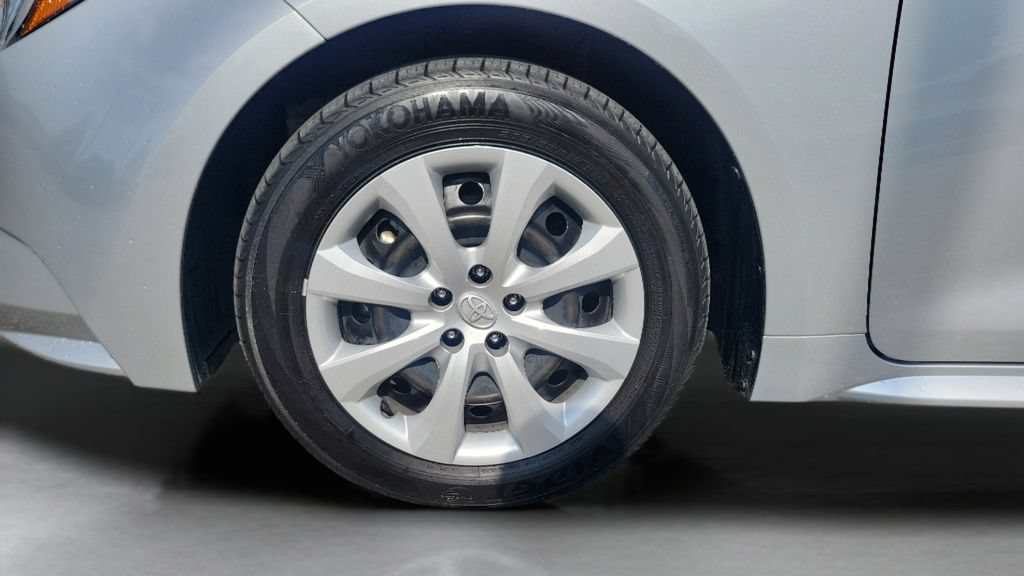 Certified 2025 Toyota Corolla LE FWD image 25
