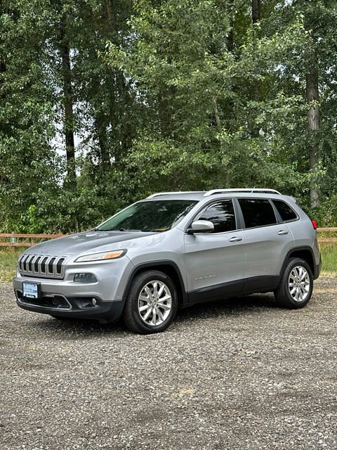 Used 2014 Jeep Cherokee Limited w/ Technology Group FWD image 4