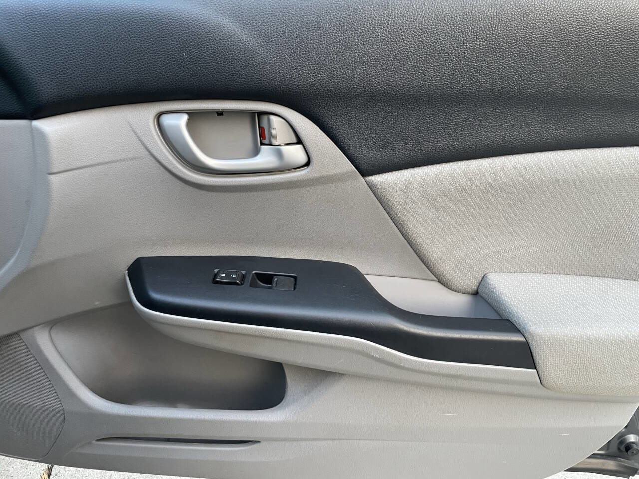 Used 2013 Honda Civic LX image 21