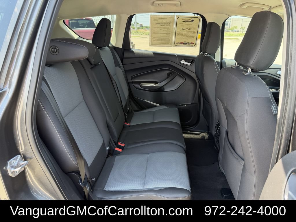 Used 2018 Ford Escape SE w/ SE Sync 3 Package FWD image 31