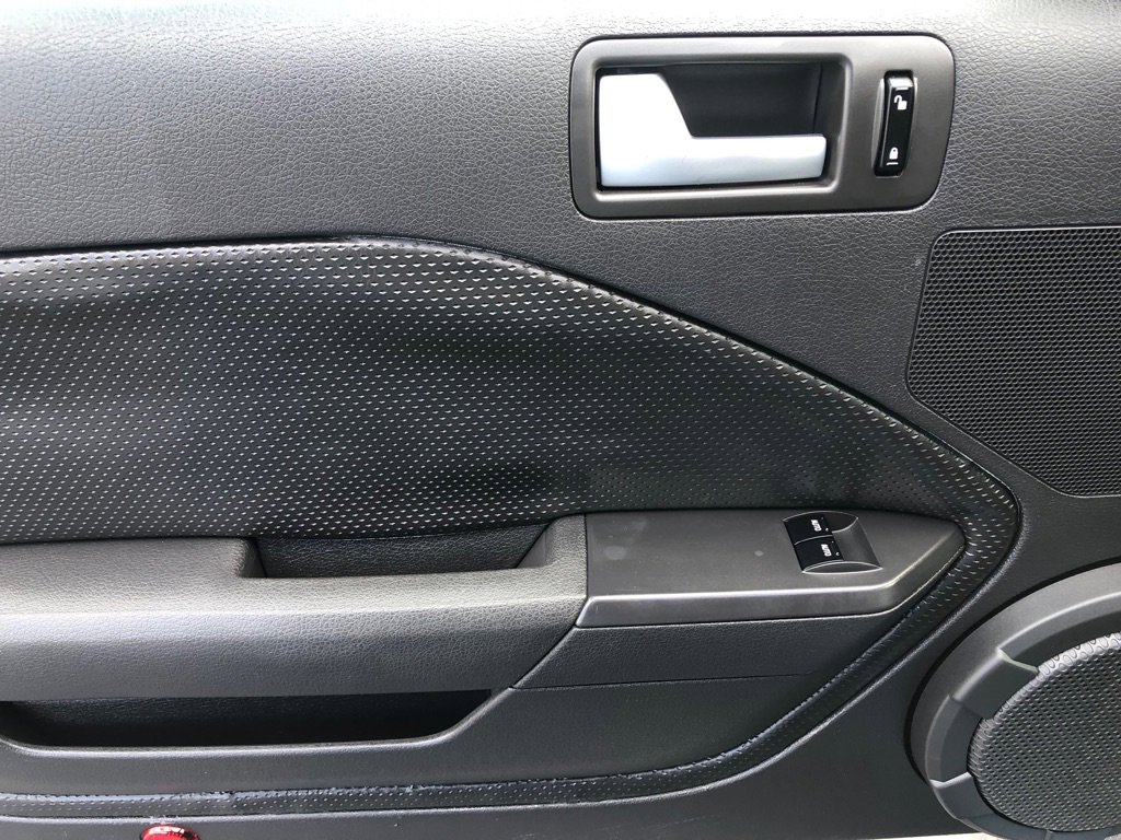 Used 2006 Ford Mustang GT image 23