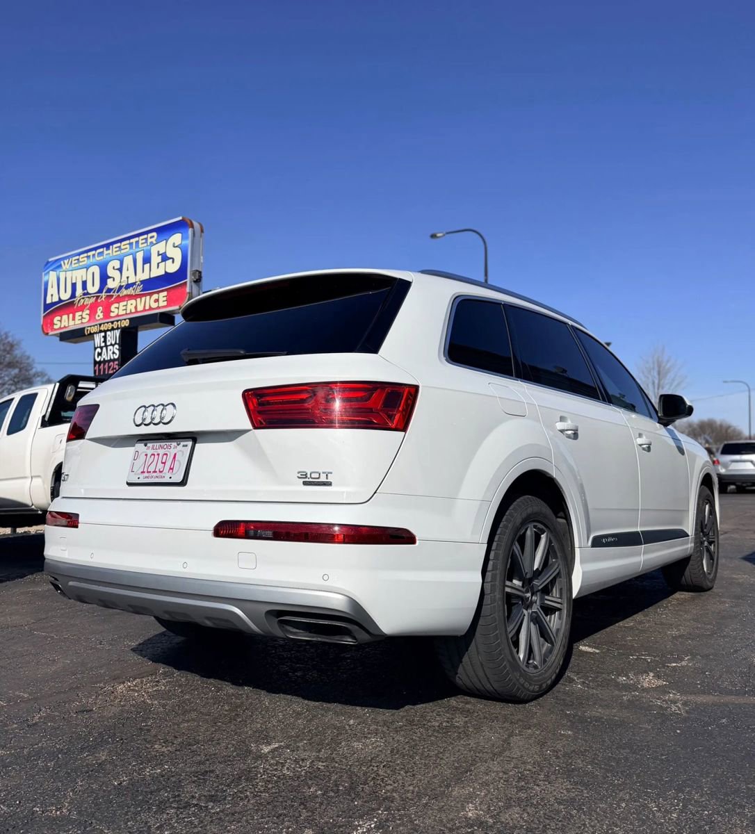Used 2017 Audi Q7 3.0T Premium Plus w/ Premium Plus Package image 4