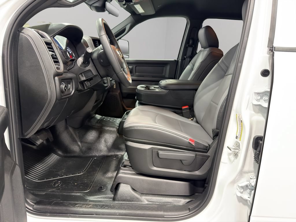 New 2026 RAM 4500 Tradesman w/ Chrome Appearance Group AWD/4WD image 4