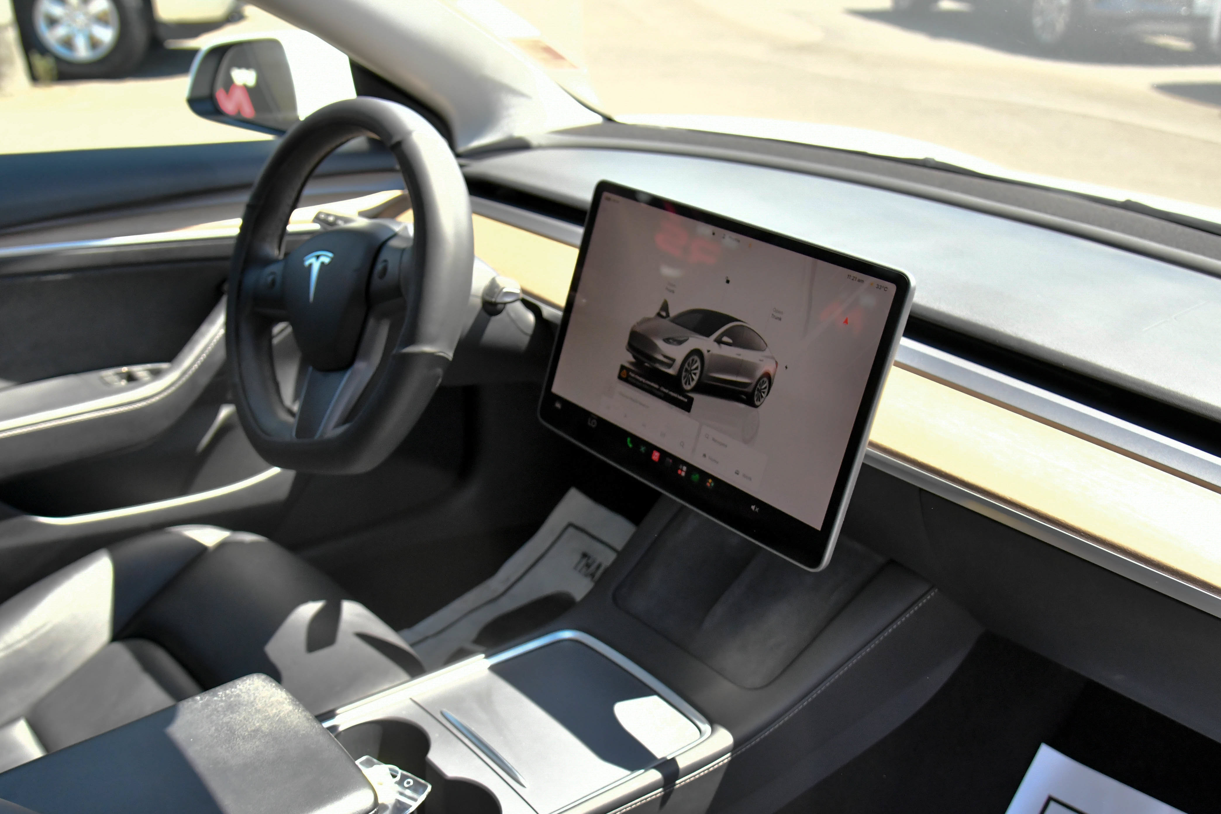 Used 2023 Tesla Model 3 Standard Range RWD image 39