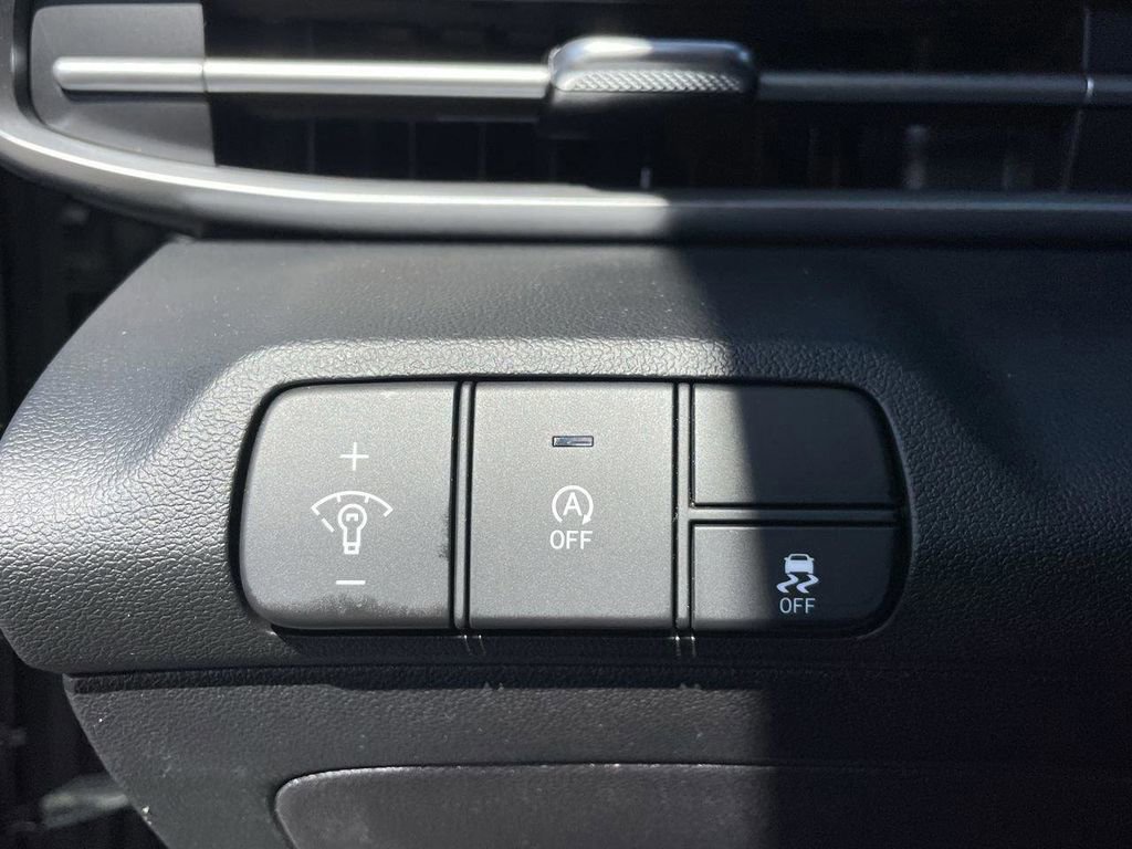 Certified 2024 Hyundai Elantra SE FWD image 27