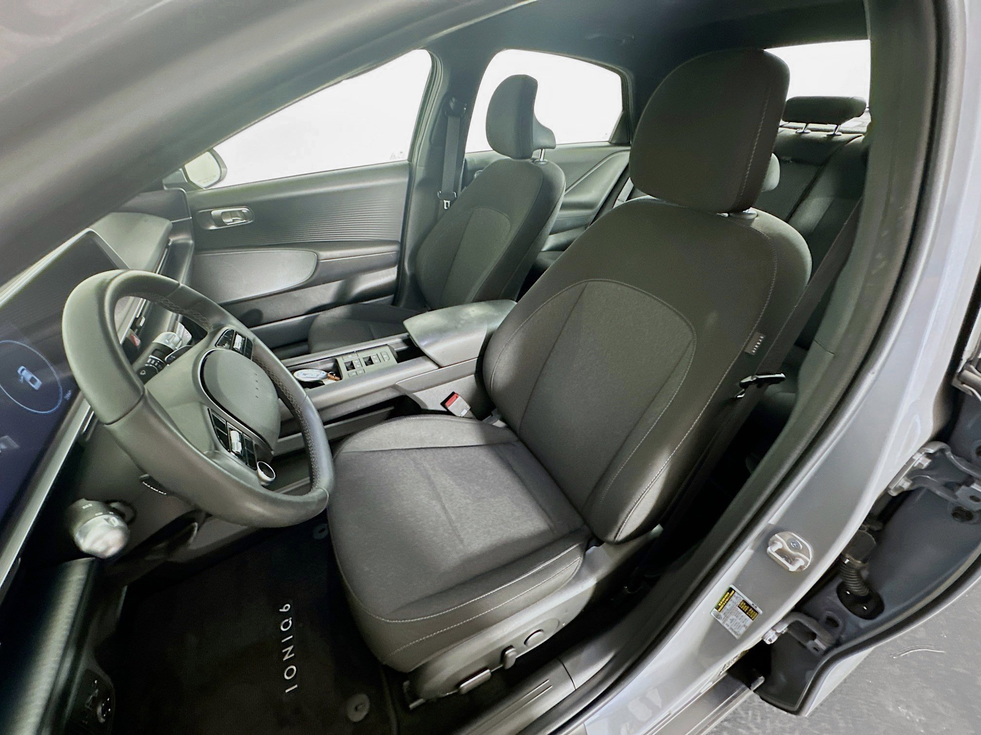 Used 2024 Hyundai Ioniq 6 SEL RWD image 13