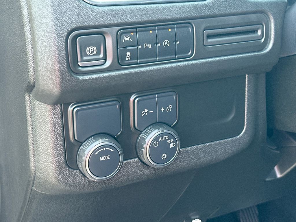 Certified 2024 Chevrolet Tahoe LT image 11