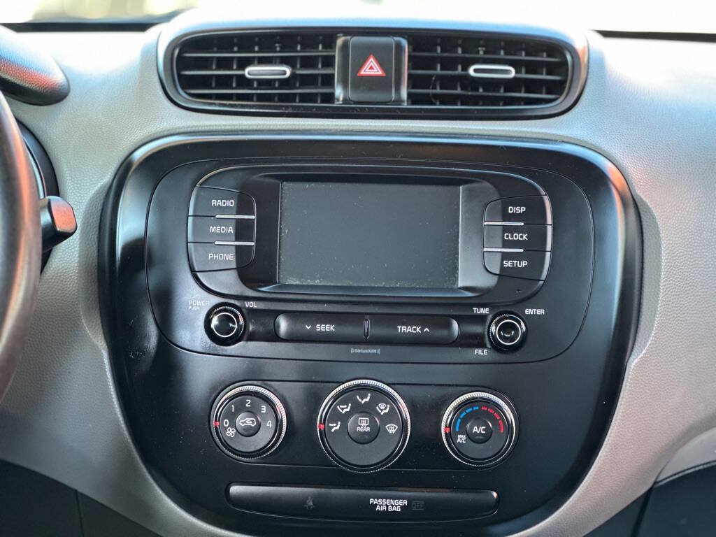Used 2019 Kia Soul FWD image 14