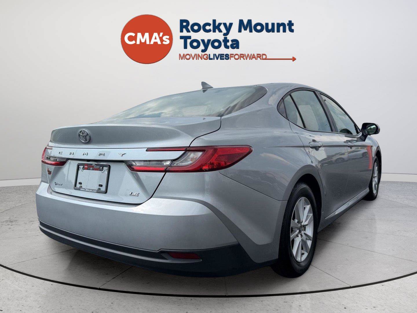 Used 2025 Toyota Camry LE FWD image 7
