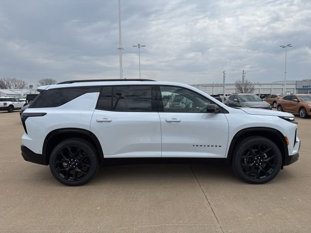 New 2026 Chevrolet Traverse RS image 2