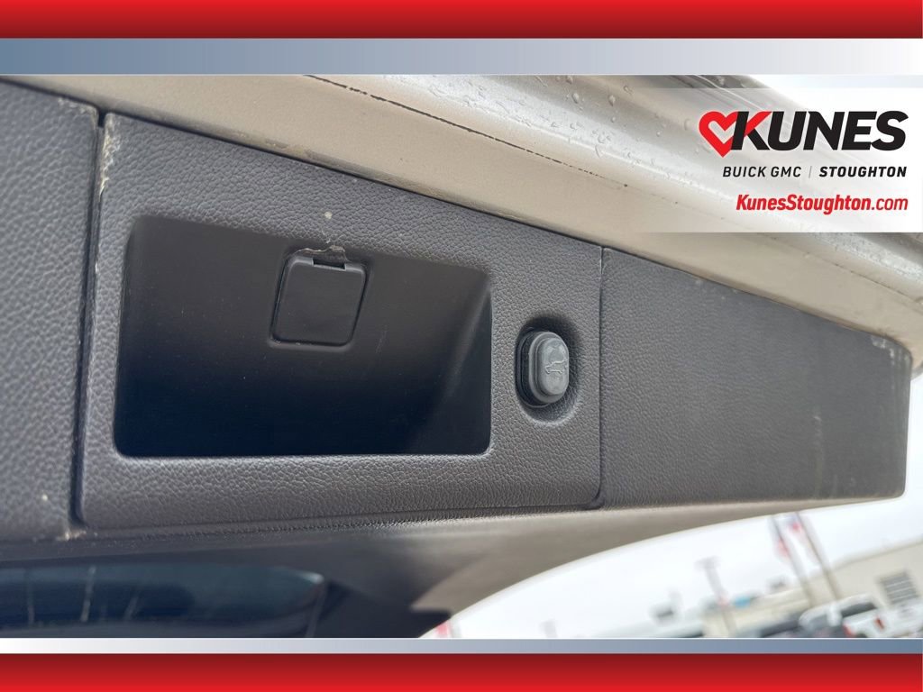 Used 2017 GMC Yukon Denali w/ Open Road Package image 45