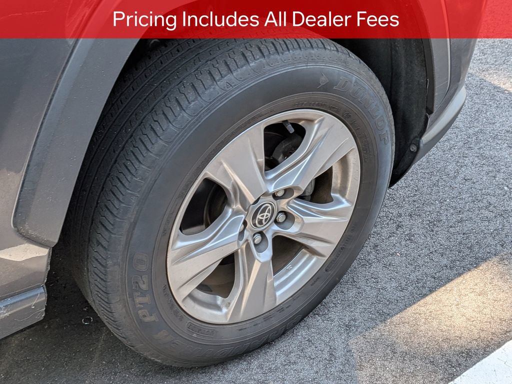 Used 2023 Toyota RAV4 XLE w/ Convenience Package FWD image 9