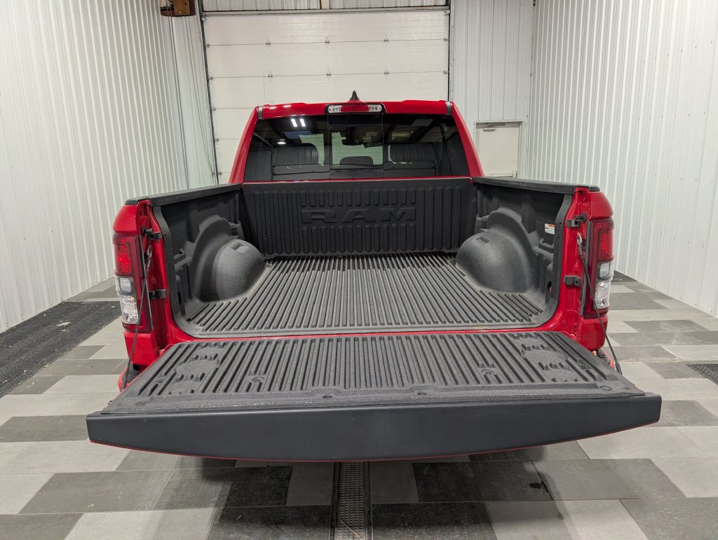 Used 2023 RAM 1500 Big Horn AWD/4WD image 25