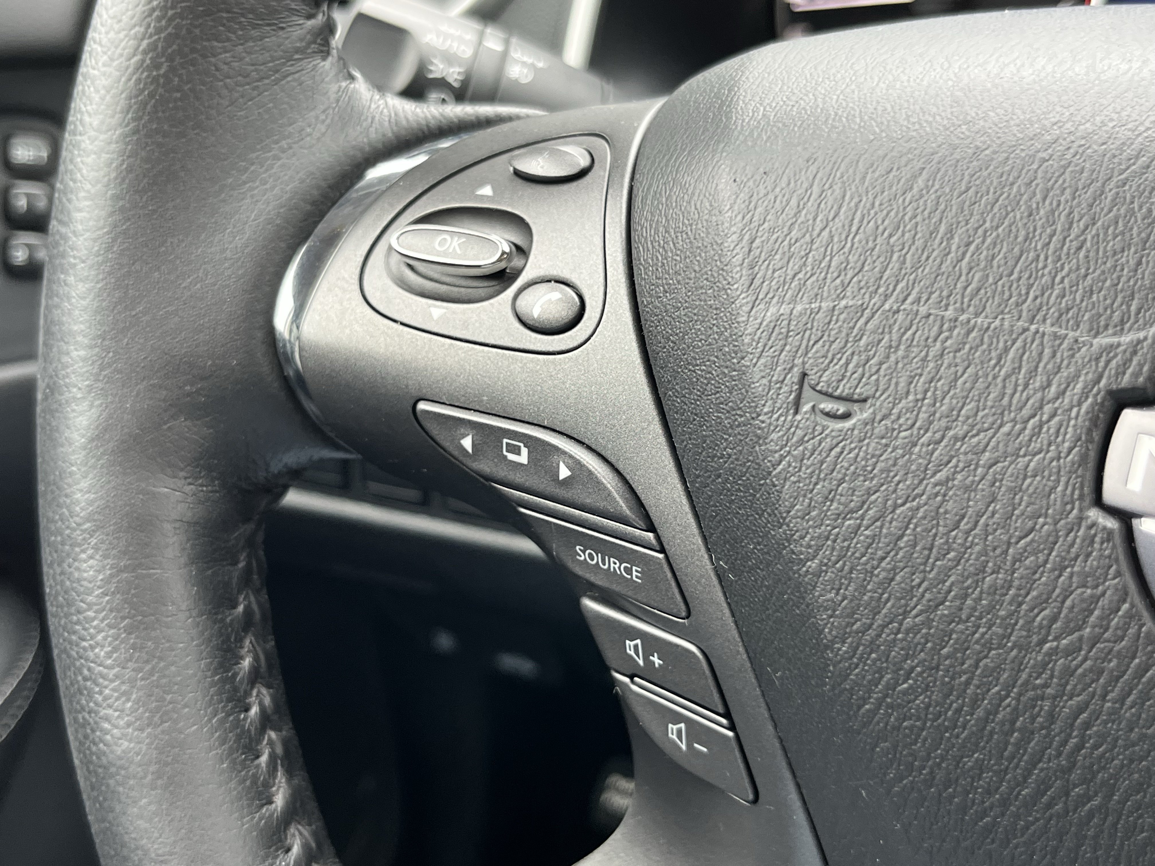 Used 2023 Nissan Murano SL w/ SL Moonroof Package AWD/4WD image 20