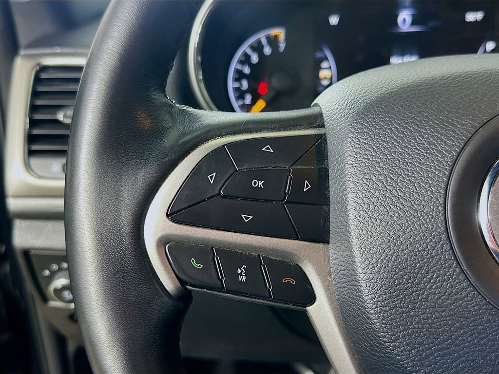 Used 2020 Jeep Grand Cherokee Altitude image 22