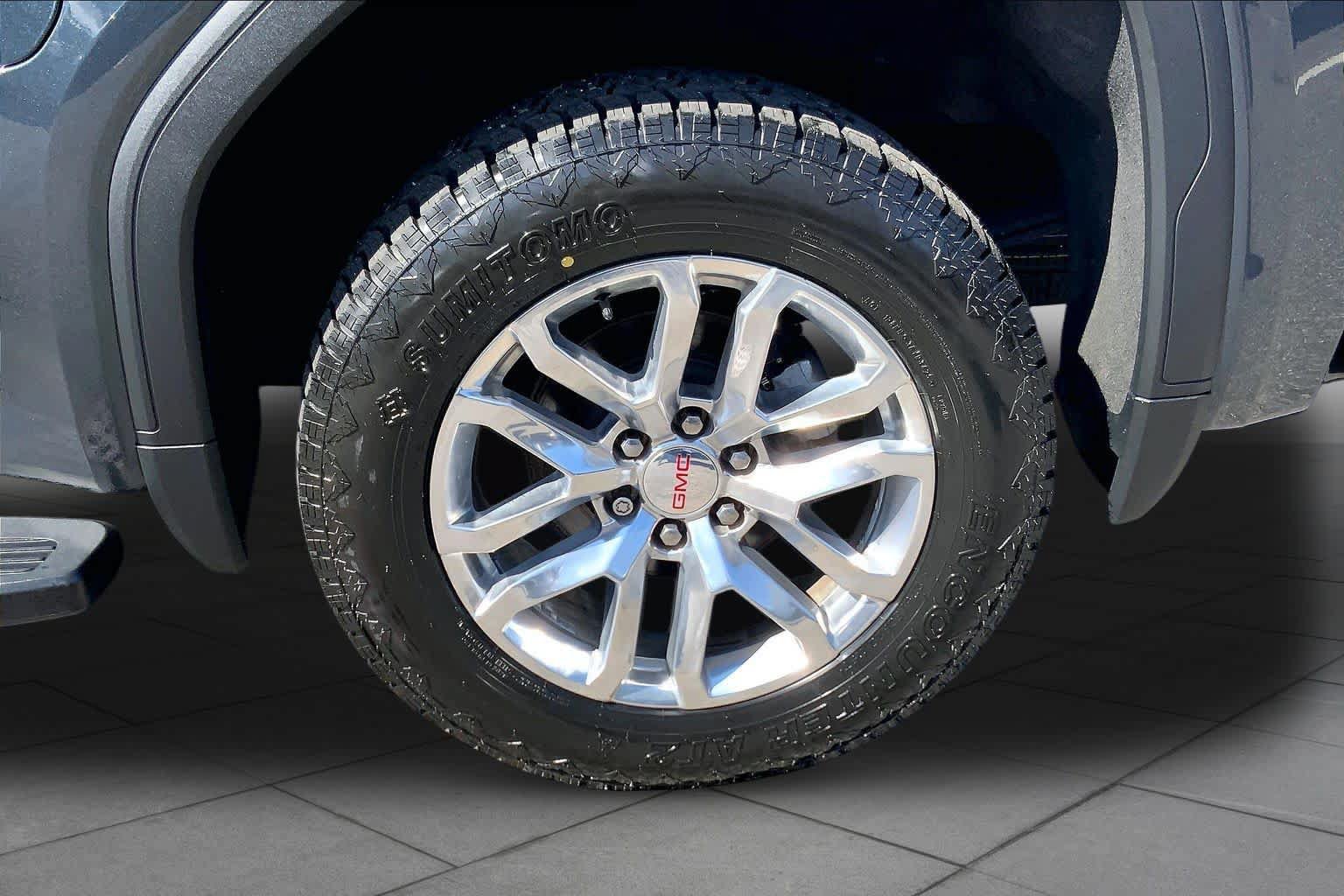 Used 2020 GMC Sierra 1500 SLT w/ SLT Premium Plus Package AWD/4WD image 11