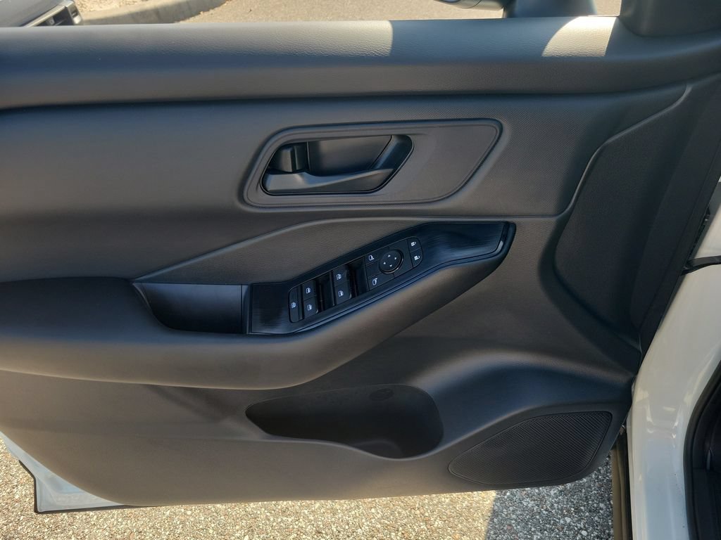 Certified 2026 Nissan Rogue S FWD image 11
