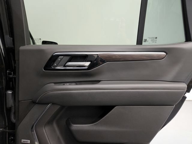 Used 2025 Chevrolet Tahoe Premier RWD image 42