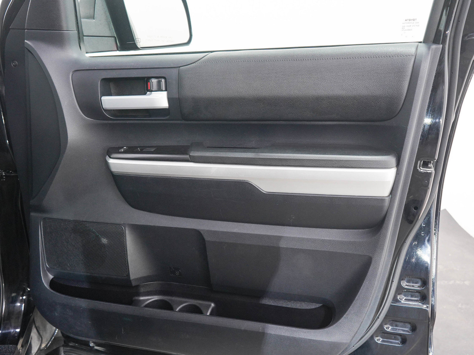 Used 2015 Toyota Tundra SR5 w/ SR5 Upgrade Package AWD/4WD image 12