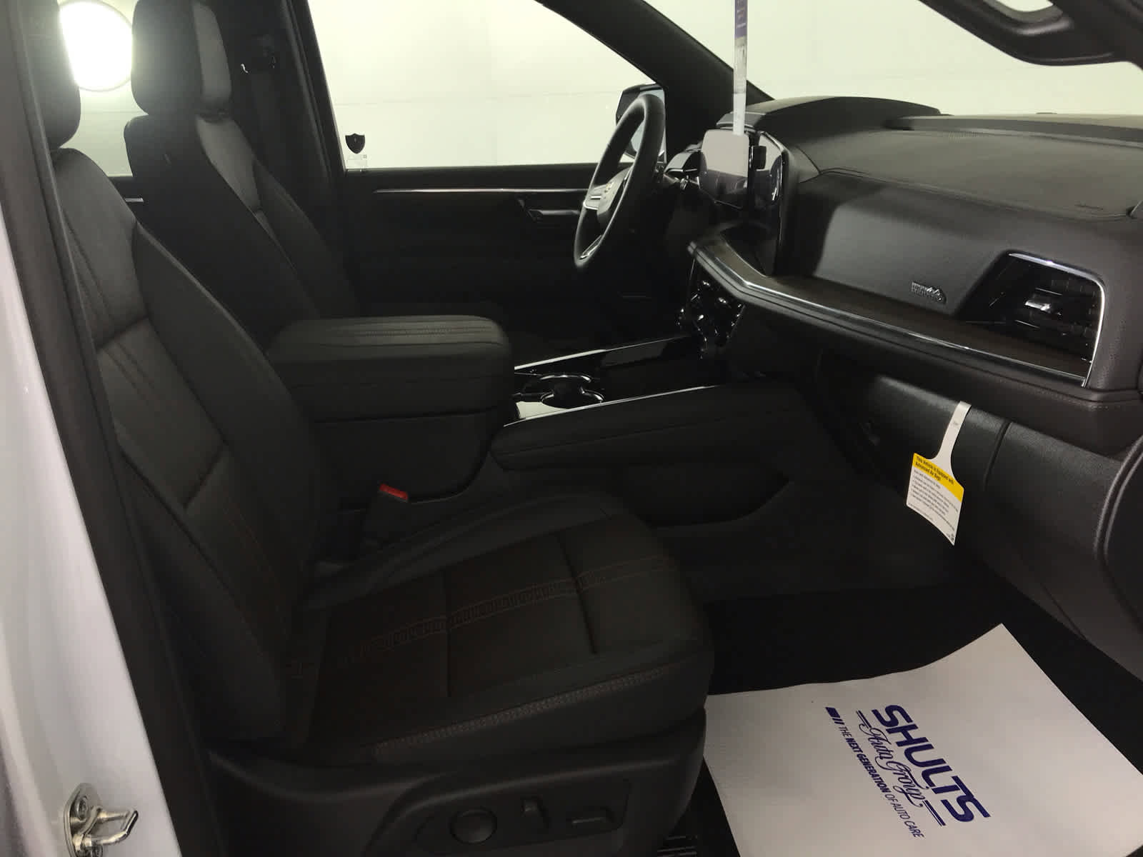 New 2026 Chevrolet Suburban High Country w/ Sun And Tow Package image 27