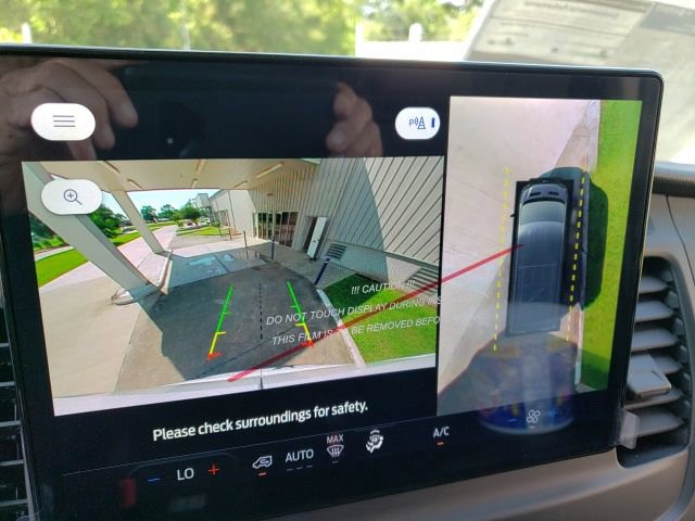 New 2023 Ford E-Transit Medium Roof image 32