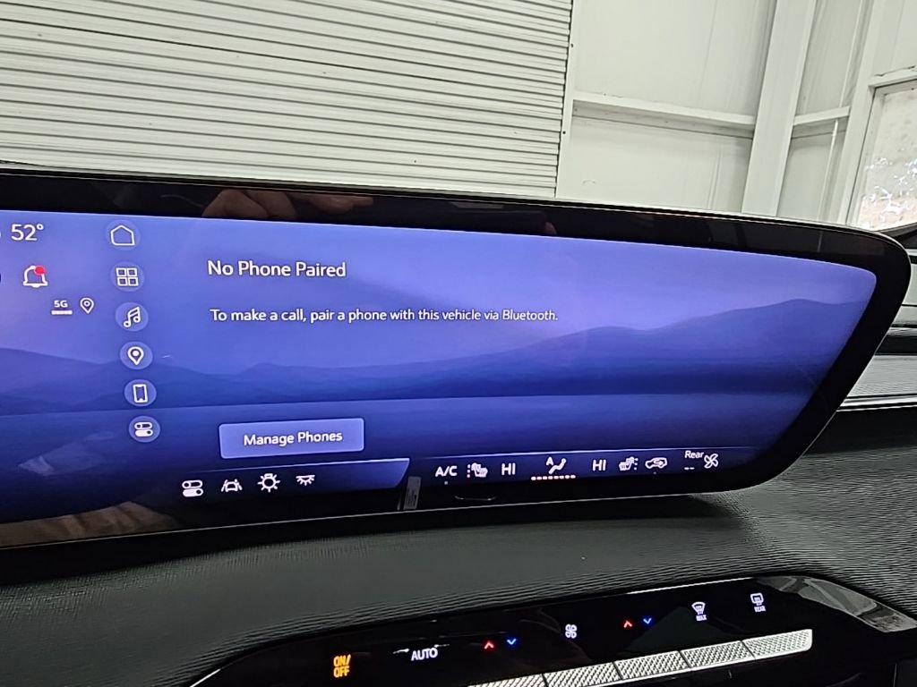 New 2025 Buick Enclave Sport Touring w/ Power Package image 17