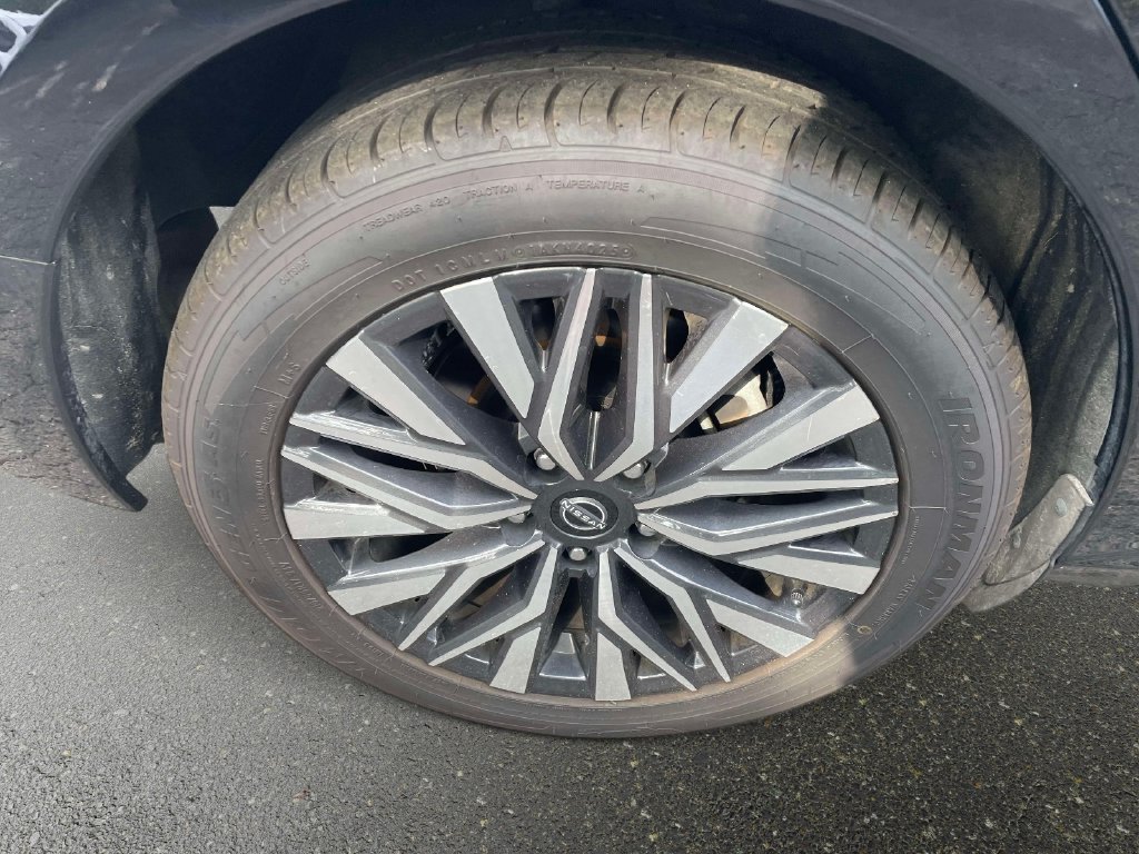 Used 2025 Nissan Altima 2.5 SV FWD image 7