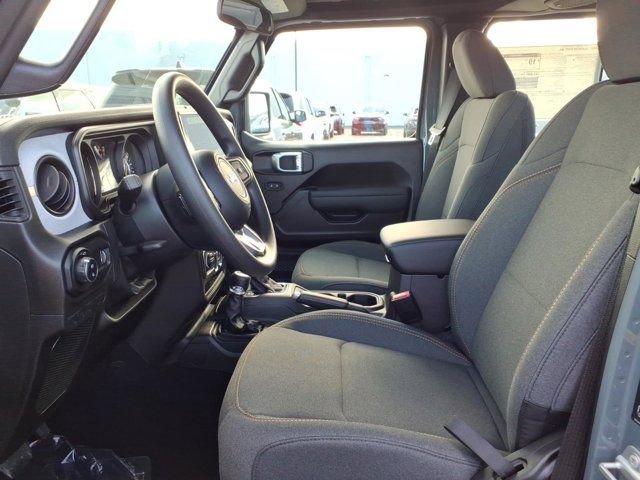 New 2026 Jeep Gladiator Sport AWD/4WD image 15
