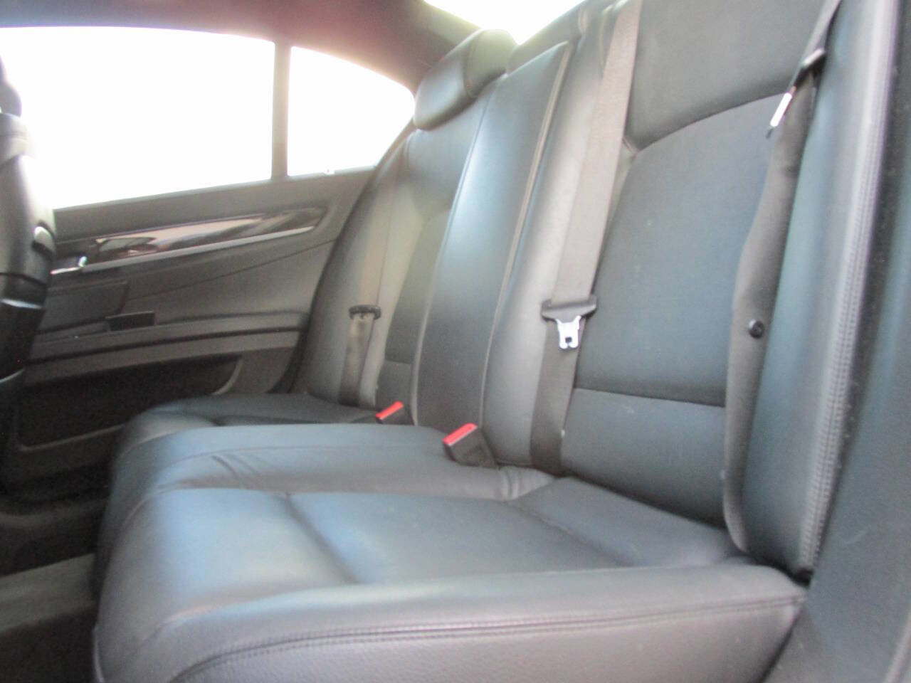 Used 2015 BMW 740i 740i 4dr Sedan image 19