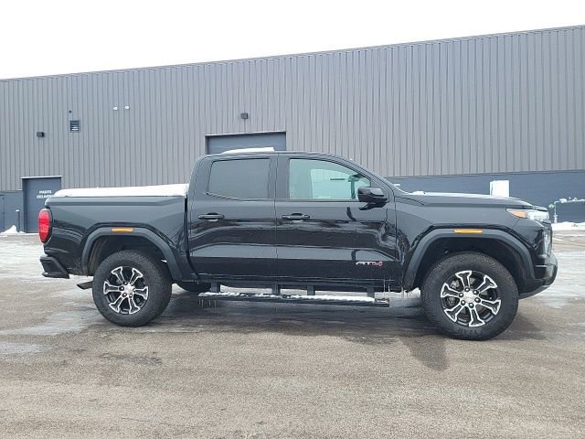 Used 2023 GMC Canyon AT4 image 2