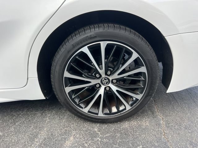 Used 2020 Toyota Camry SE image 30