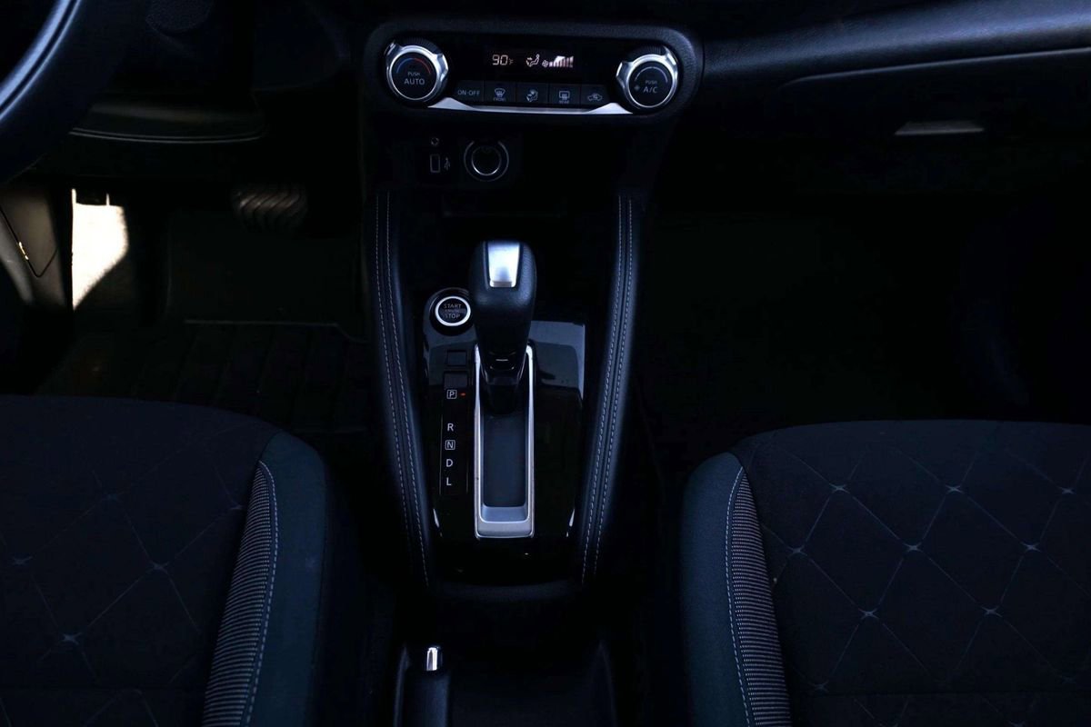 Used 2020 Nissan Kicks SV FWD image 25