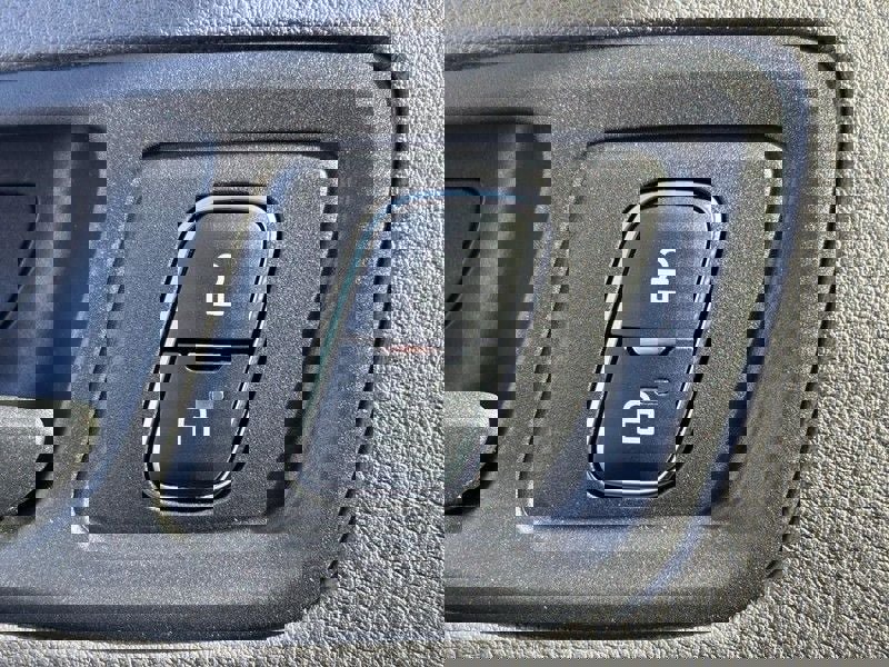 Used 2022 Ford Transit Connect XL image 25